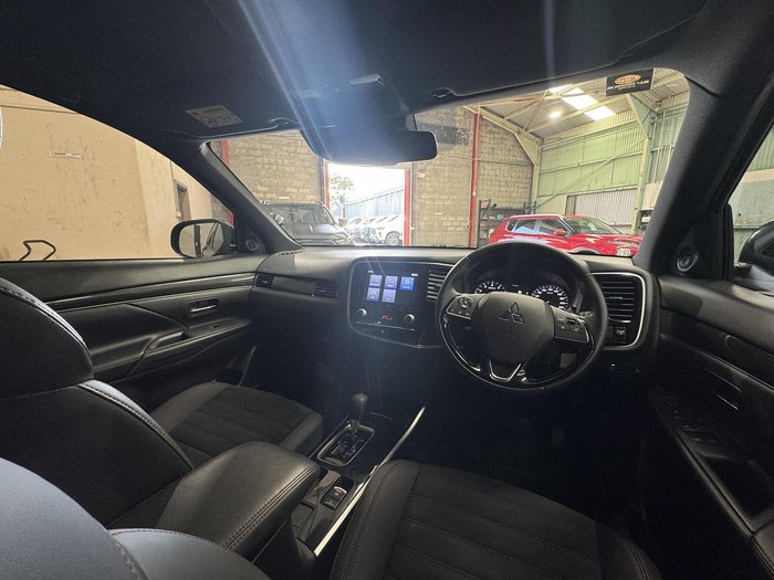 2019 Mitsubishi Outlander Black Edition