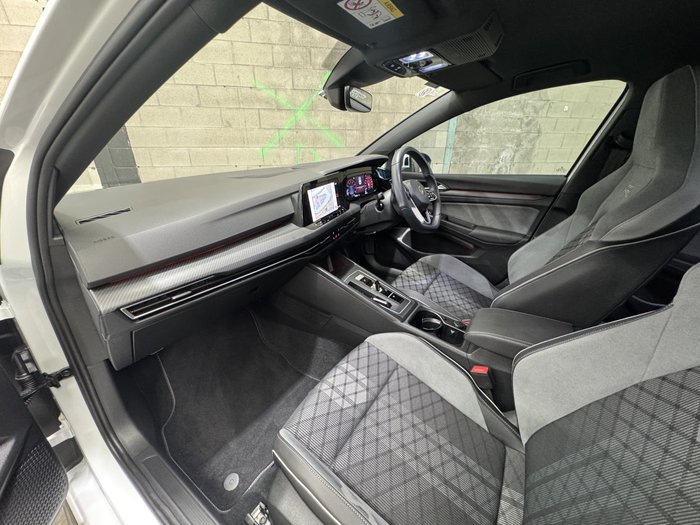 2021 Volkswagen Golf 110TSI R-Line