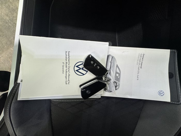 2021 Volkswagen Golf 110TSI R-Line