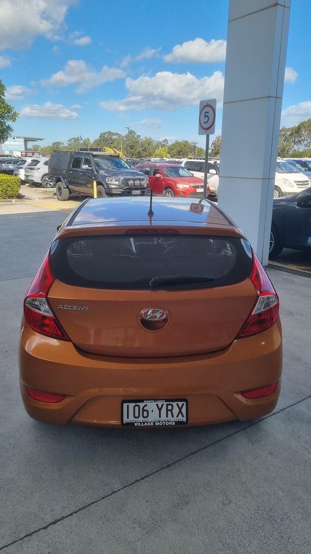 2015 Hyundai Accent Active