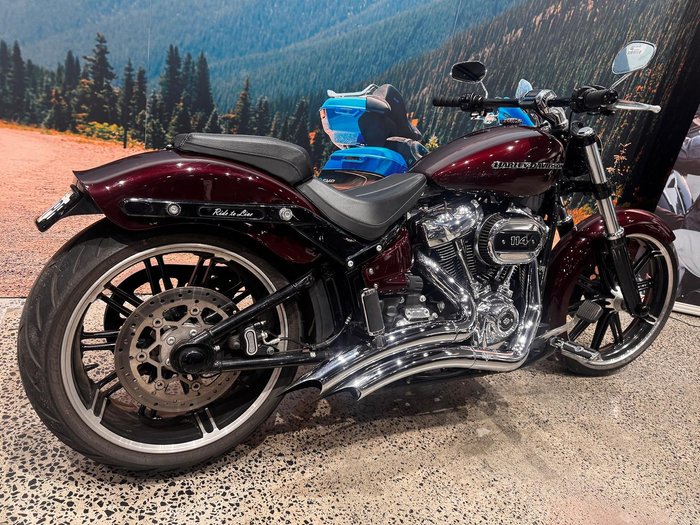 Harley-Davidson Breakout 114 (FXBRS) Softail