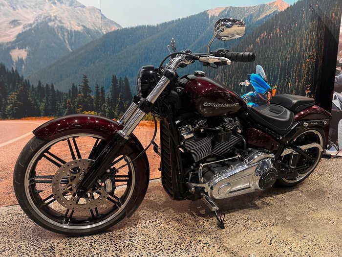 Harley-Davidson Breakout 114 (FXBRS) Softail