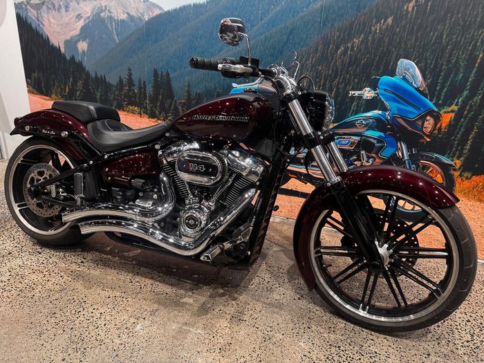 Harley-Davidson Breakout 114 (FXBRS) Softail