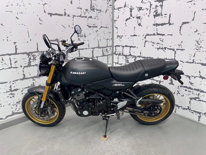 2025 Kawasaki Z900RS SE Z Black