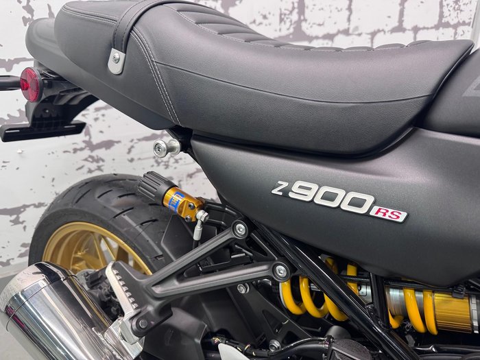 2025 Kawasaki Z900RS SE Z Black