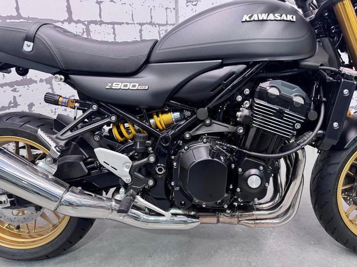 2025 Kawasaki Z900RS SE Z Black