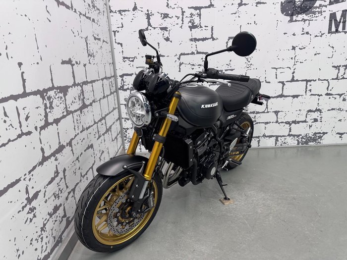 2025 Kawasaki Z900RS SE Z Black
