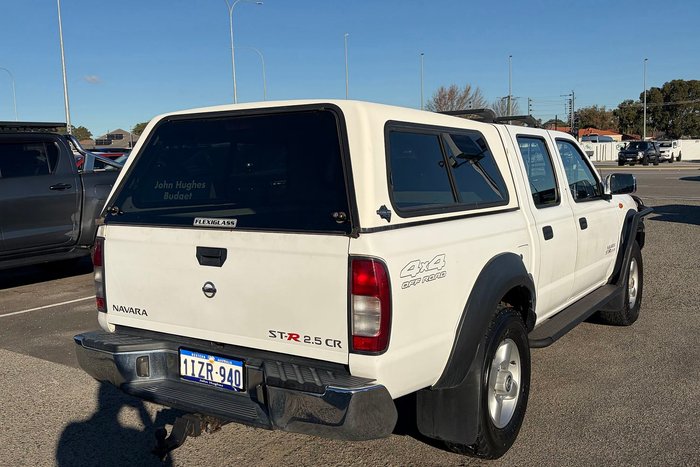 2015 Nissan Navara ST-R