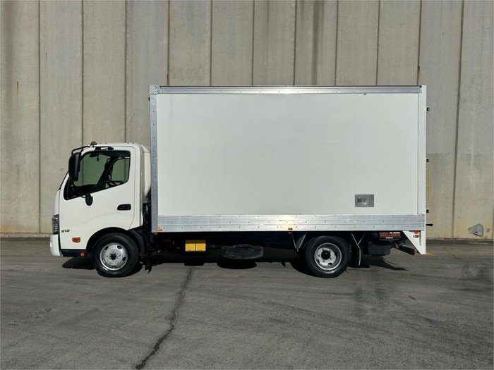 2021 Hino 300 Series