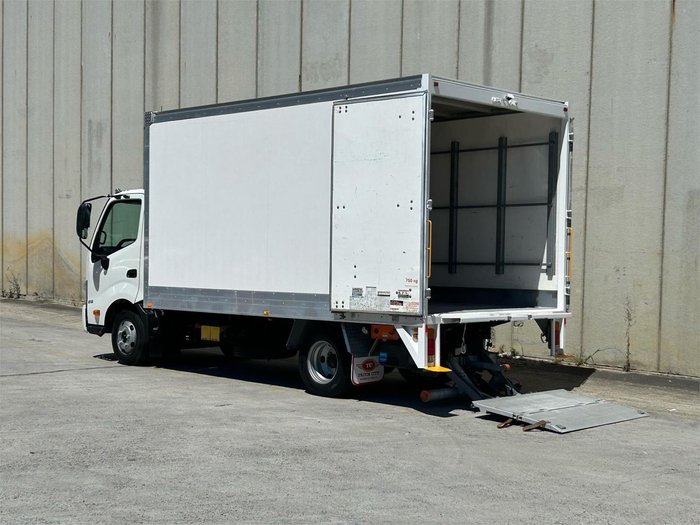 2021 Hino 300 Series 616