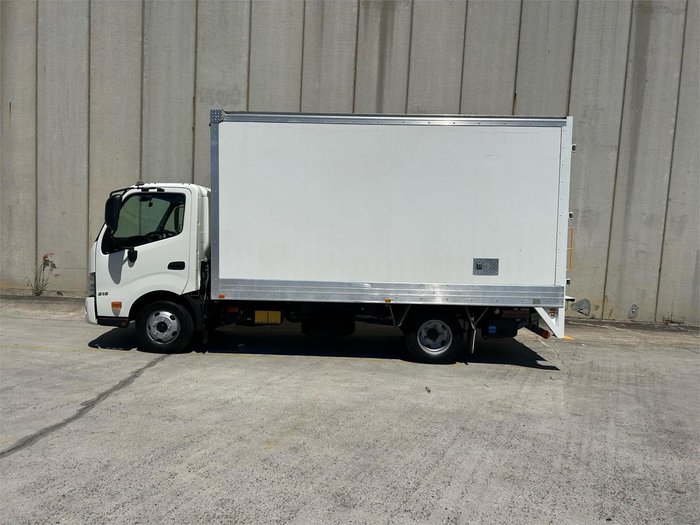 2021 Hino 300 Series 616