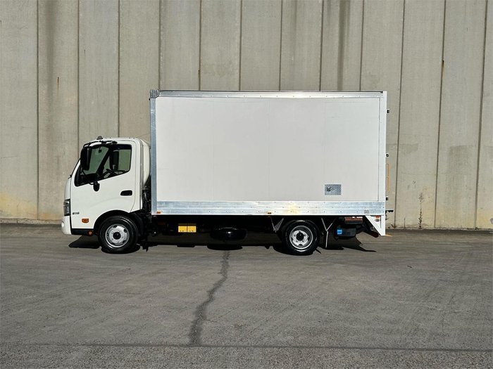2021 Hino 300 Series