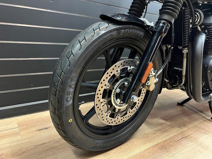 2026 Royal Enfield INTERCEPTOR 650 E5 CLASSIC Black