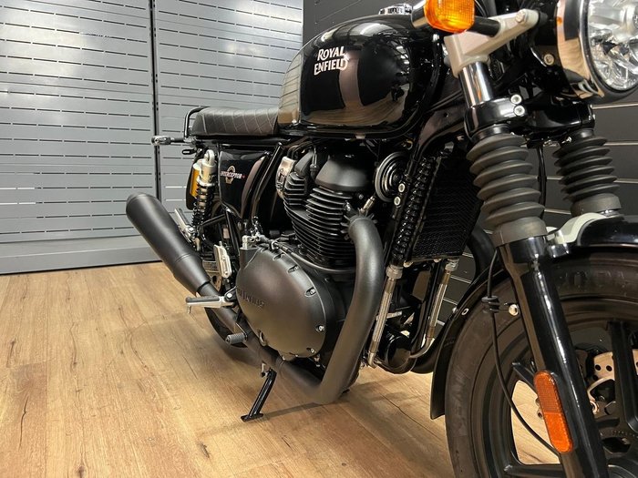 2026 Royal Enfield INTERCEPTOR 650 E5 CLASSIC Black