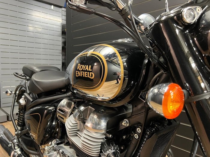 2026 Royal Enfield CLASSIC 650 Black