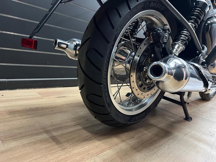 2026 Royal Enfield CLASSIC 650 Black