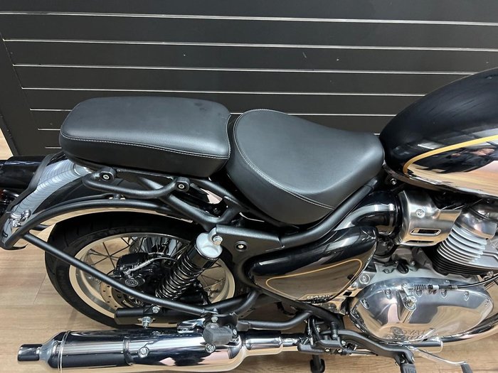 2026 Royal Enfield CLASSIC 650 Black