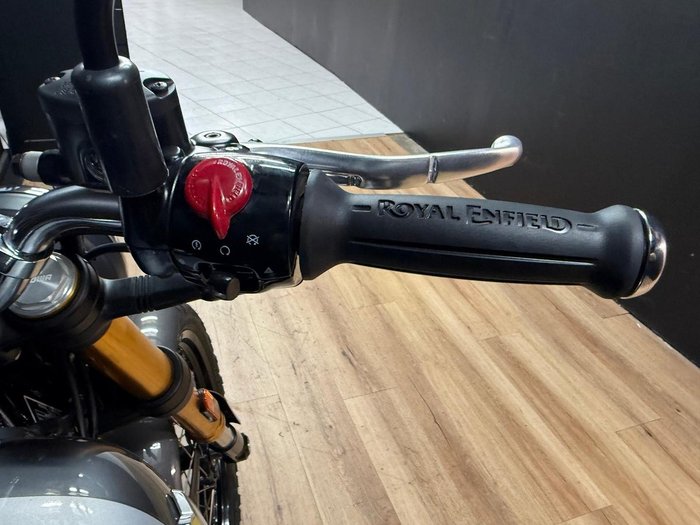 2026 Royal Enfield BEAR 650 Black
