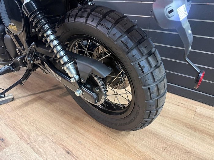 2026 Royal Enfield BEAR 650 Black