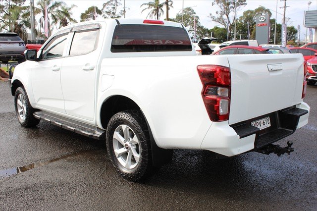 2022 Isuzu D-MAX LS-M