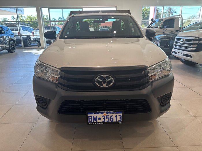 2023 Toyota Hilux 4x2 2.7L PET S/C/C 5MT Workmate