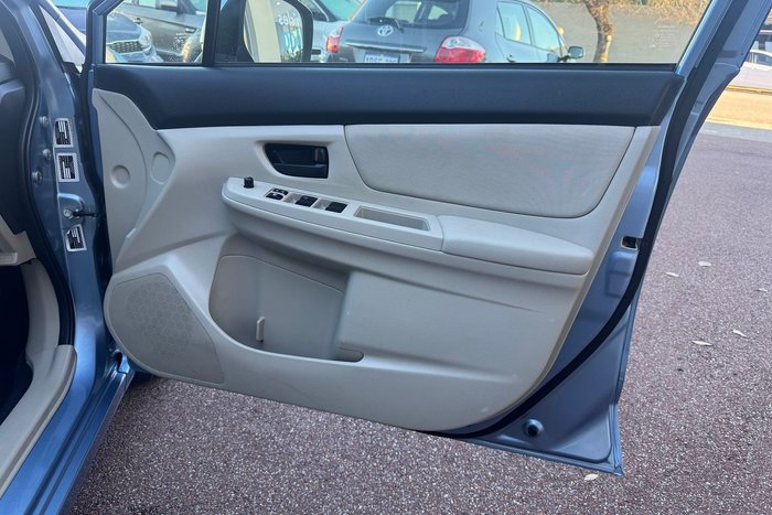 2012 Subaru Impreza 2.0i