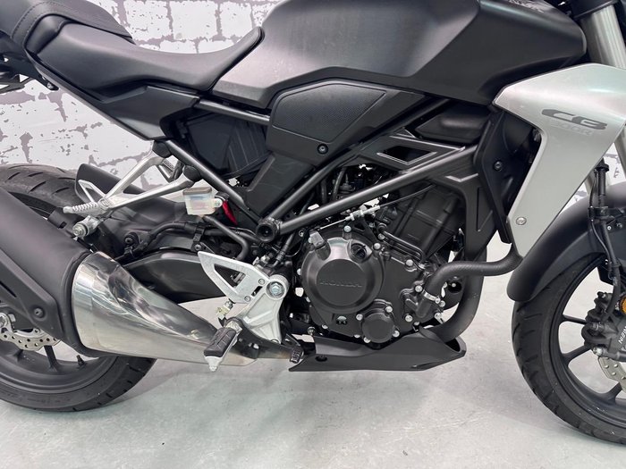 2018 Honda CB300R (CB300RA) CB300 Black