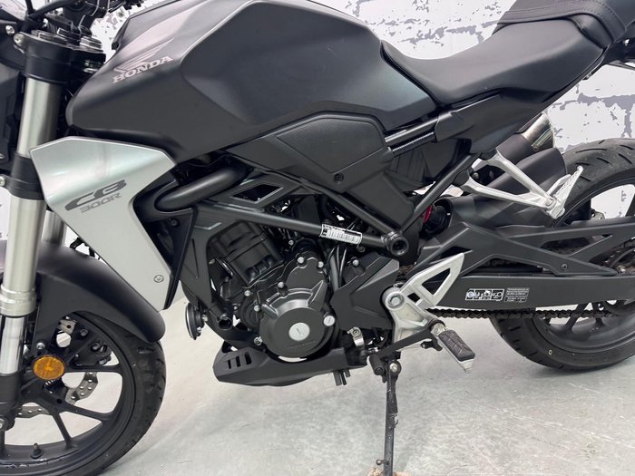 2018 Honda CB300R (CB300RA) CB300 Black
