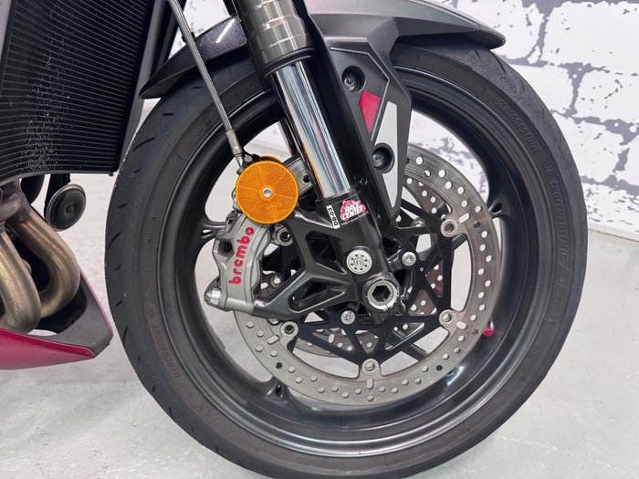 2025 Triumph Street Triple RS Street Triple Red