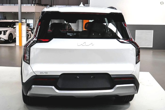 2026 Kia EV9 Air MV MY26 Snow White Pearl