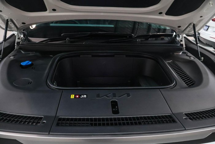 2026 Kia EV9 Air MV MY26 Snow White Pearl