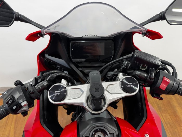2023 Honda CBR650R RED