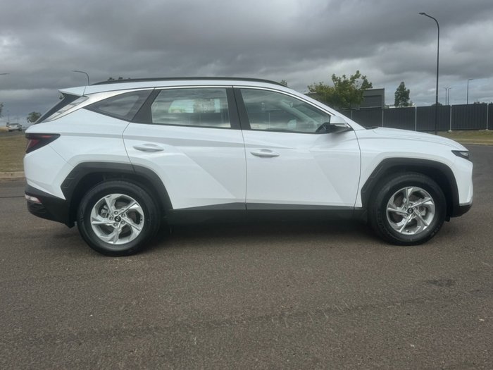 2023 Hyundai Tucson (No Badge)