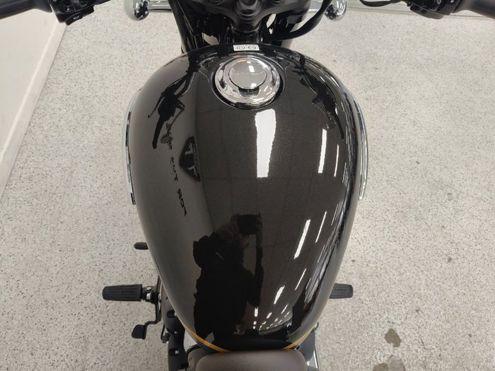 2026 Royal Enfield METEOR 350 SUPERNOVA Black