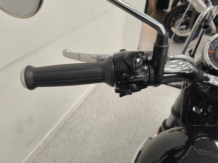2026 Royal Enfield METEOR 350 SUPERNOVA Black
