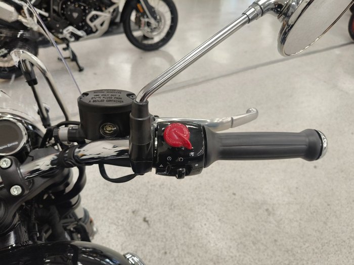 2026 Royal Enfield METEOR 350 SUPERNOVA Black