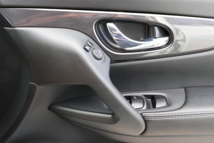 2021 Nissan X-TRAIL ST