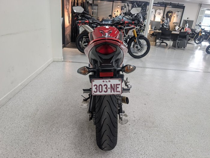 Honda 2013 HONDA CB500F Red