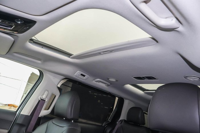 2025 Kia Carnival GT-Line HEV