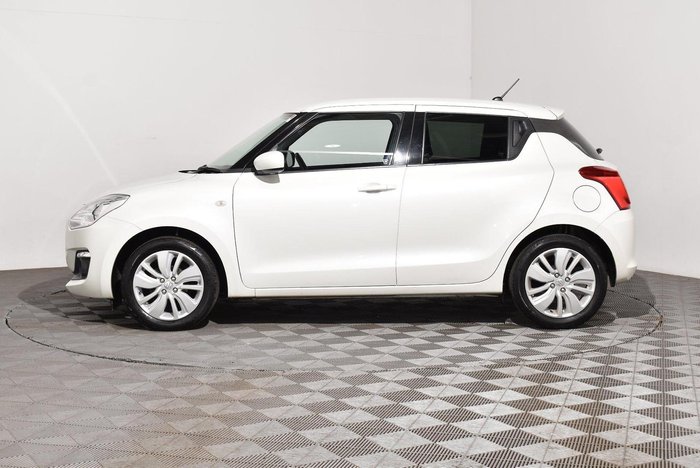 2018 Suzuki Swift GL Navigator