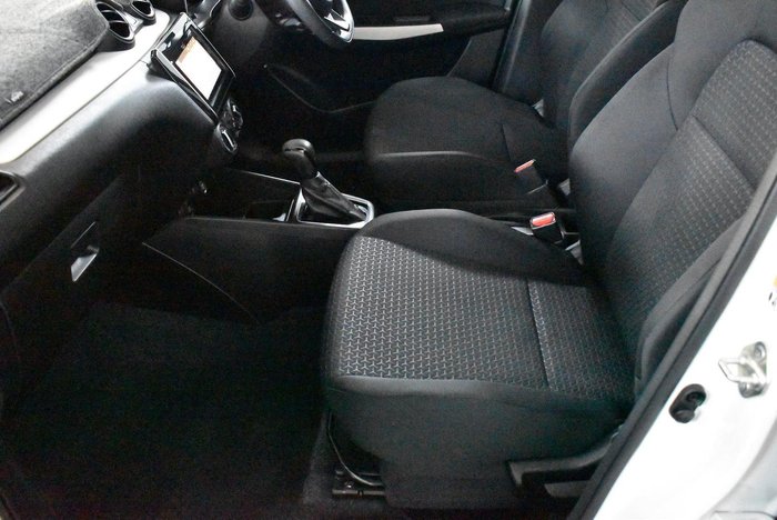 2018 Suzuki Swift GL Navigator