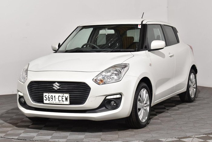 2018 Suzuki Swift GL Navigator