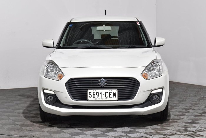 2018 Suzuki Swift GL Navigator