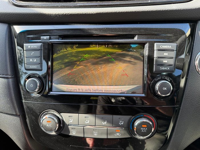 2022 Nissan X-TRAIL ST