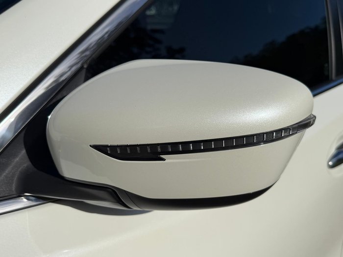 2022 Nissan X-TRAIL ST