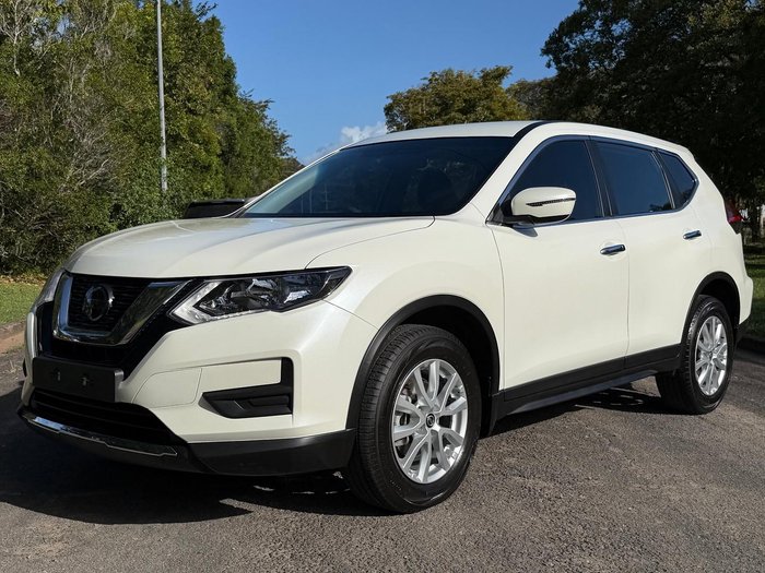 2022 Nissan X-TRAIL ST