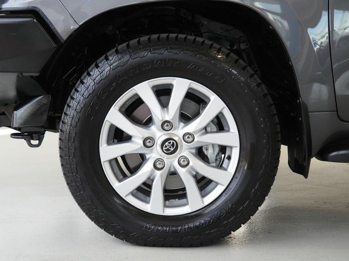 2019 Toyota Landcruiser VX