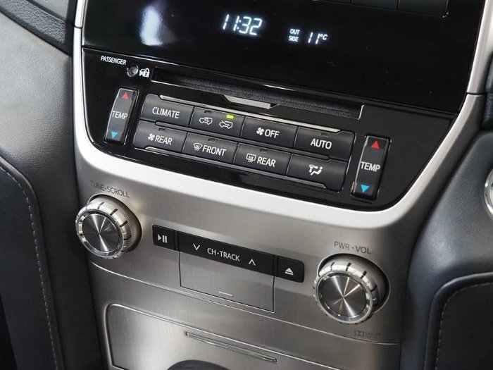 2019 Toyota Landcruiser VX