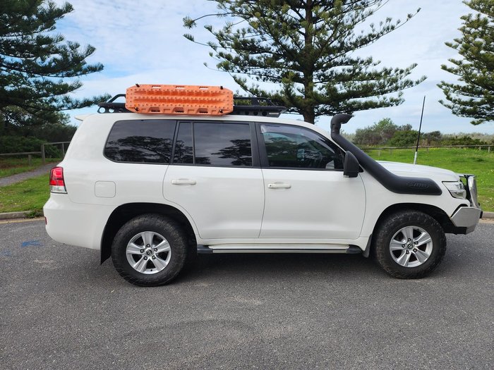 2017 Toyota Landcruiser GXL