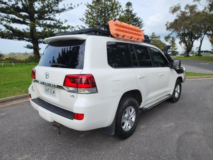 2017 Toyota Landcruiser GXL